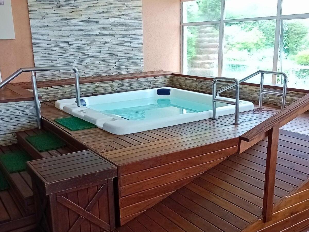 Apartamento No Residencial Village No Centro De Gramado, Com Piscina Aquecida E Hidromassagem Екстериор снимка